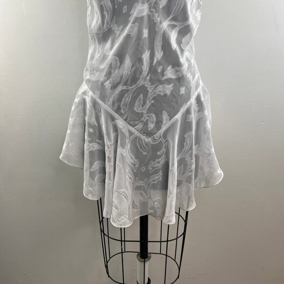 Fantasies by Morgan Taylor White Lingerie Lace Sleeveless V-Neckline Sz S Small - Picture 3 of 7